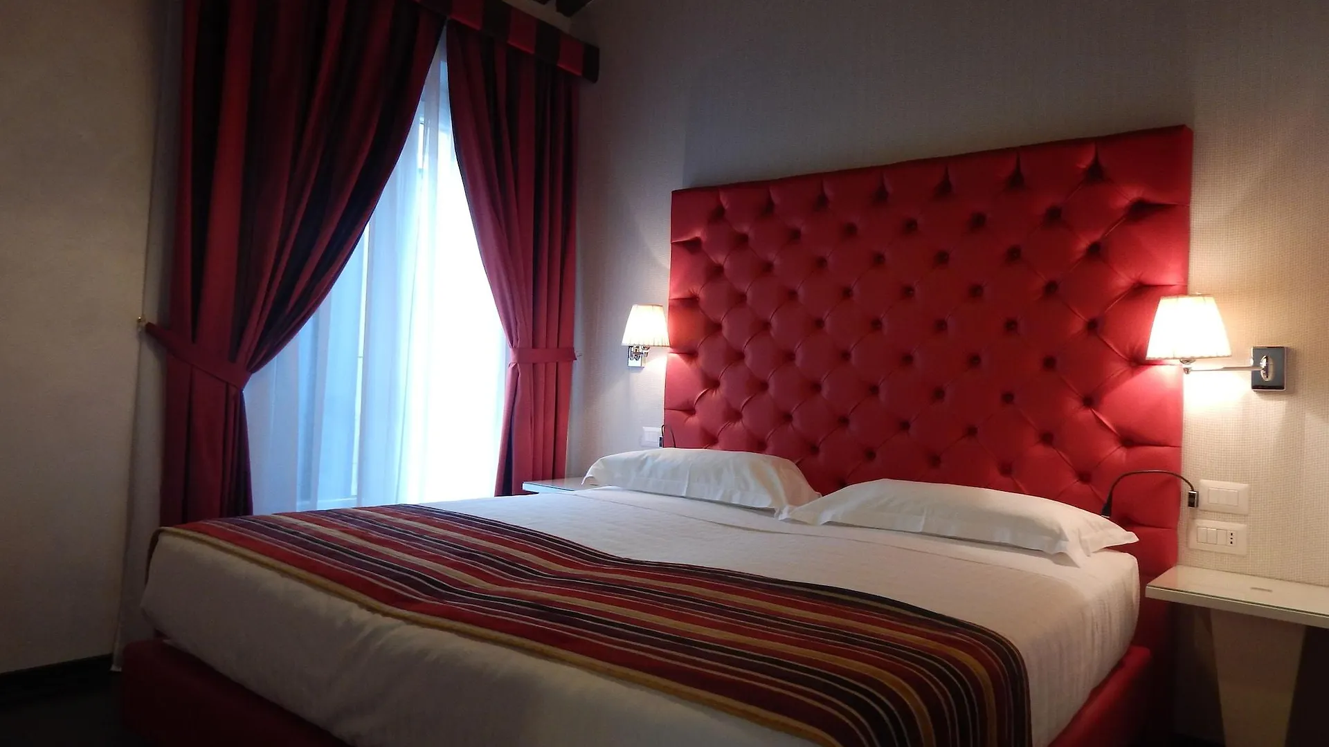 Hotel Nazionale Ferrara 3*,  Italien
